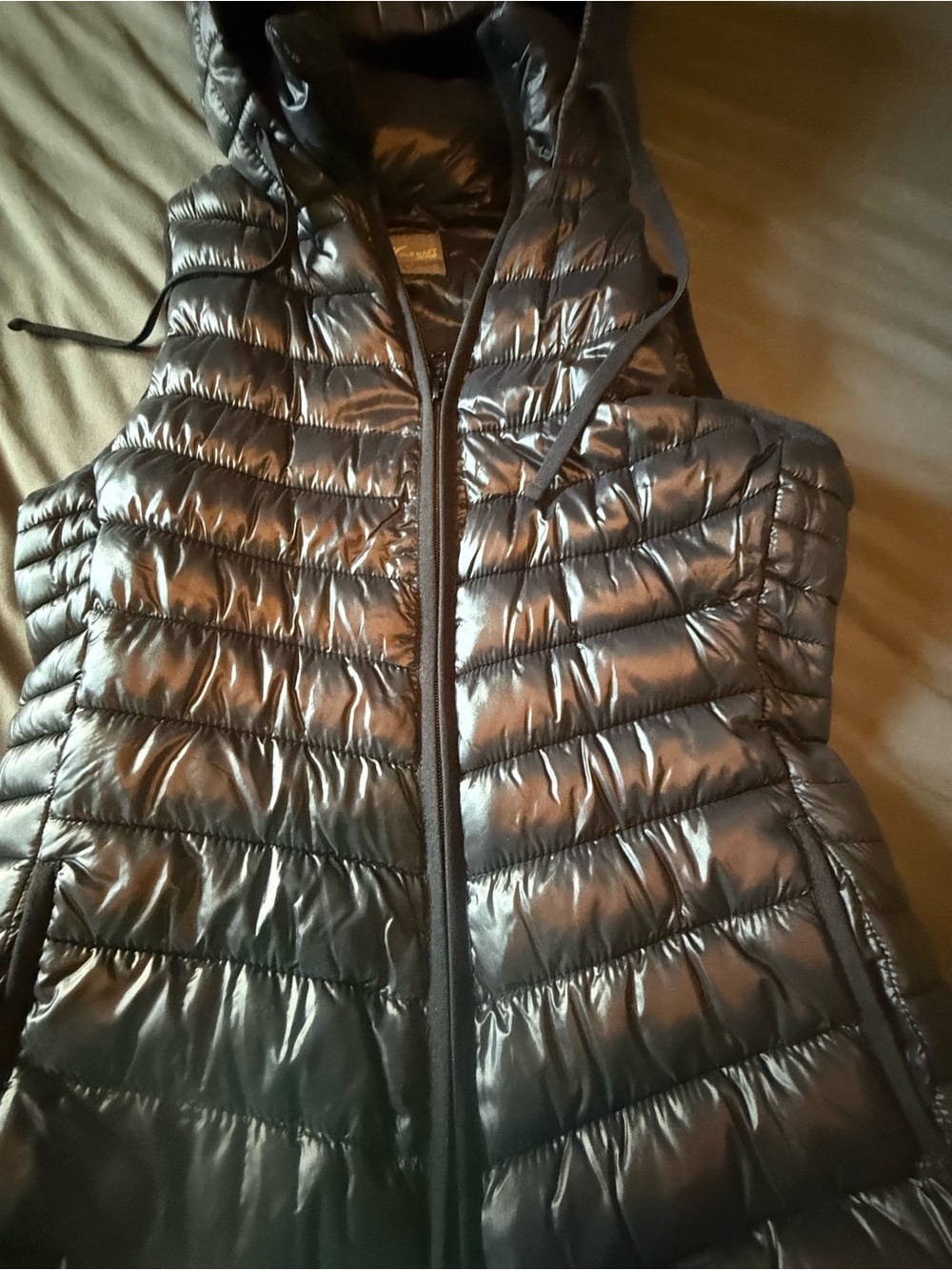 Old Navy Shiny Puffer Vest in Metallic Charcoal